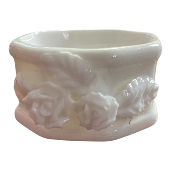 set of 8 Shafford bone china White napkin Octagon rings Rose Pattern - Picture 7 of 7